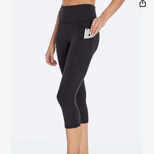Jessica Simpson Capri leggings